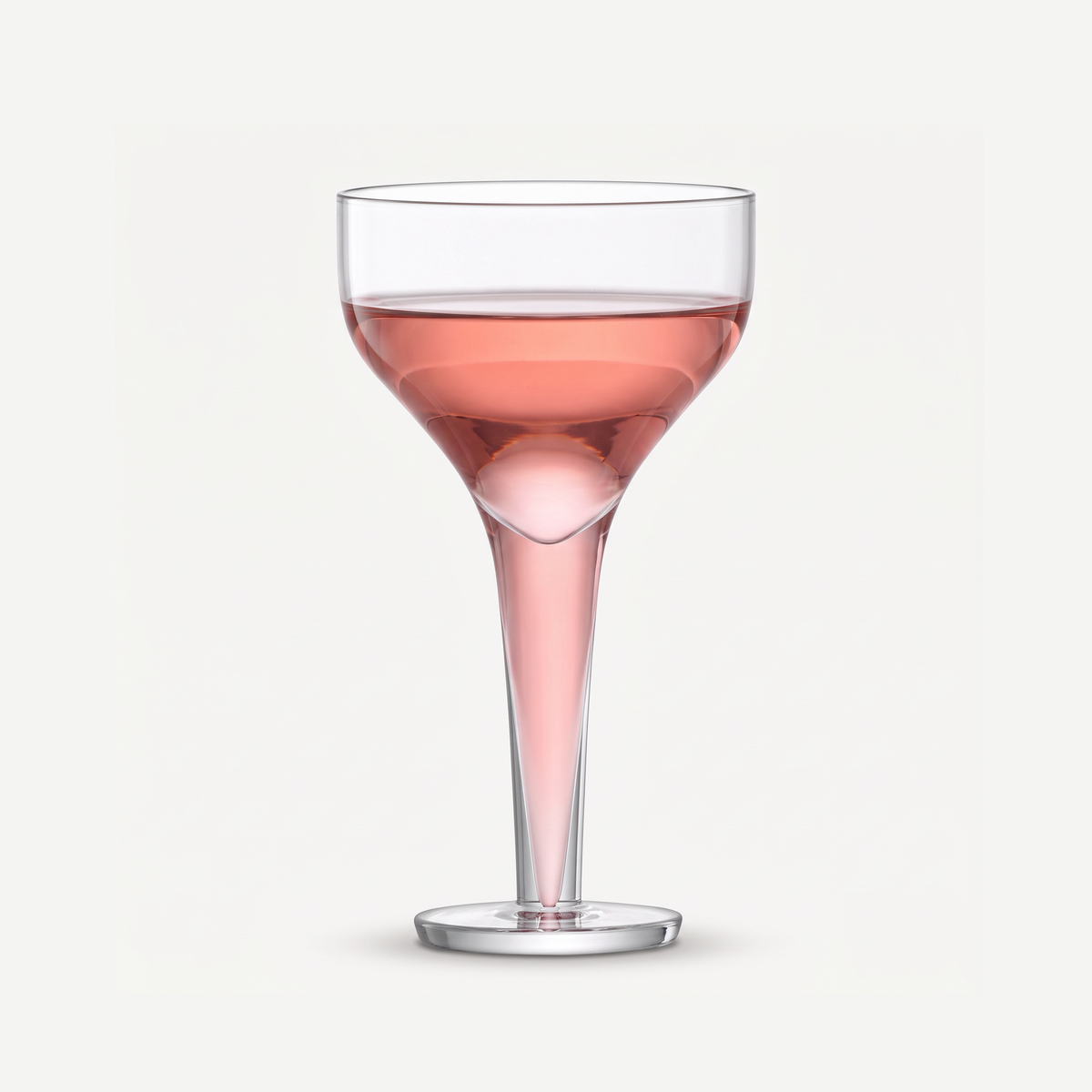 L.S.A. Epoque Cocktailglas 17,5 Cl gevuld met cocktail