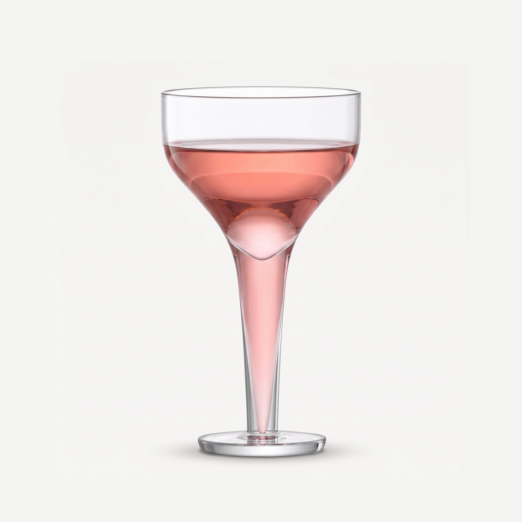 L.S.A. Epoque Cocktailglas 17,5 Cl gevuld met cocktail