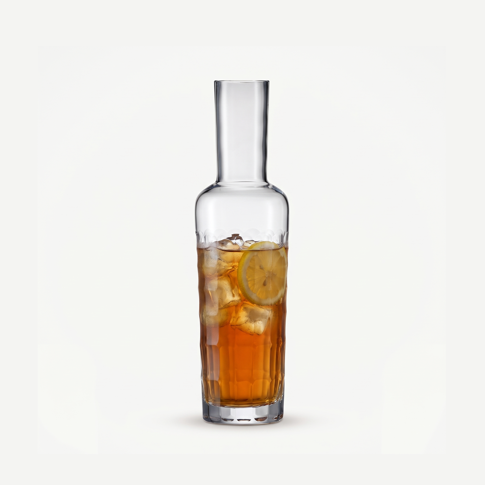 Zwiesel Glas Bar Premium No. 1 Waterfles 75 Cl gevuld met ijsthee